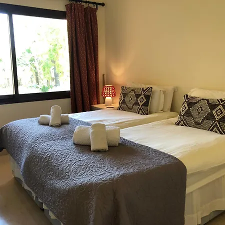 Apartment 1138: Front Line 2 Bed At San Pedro